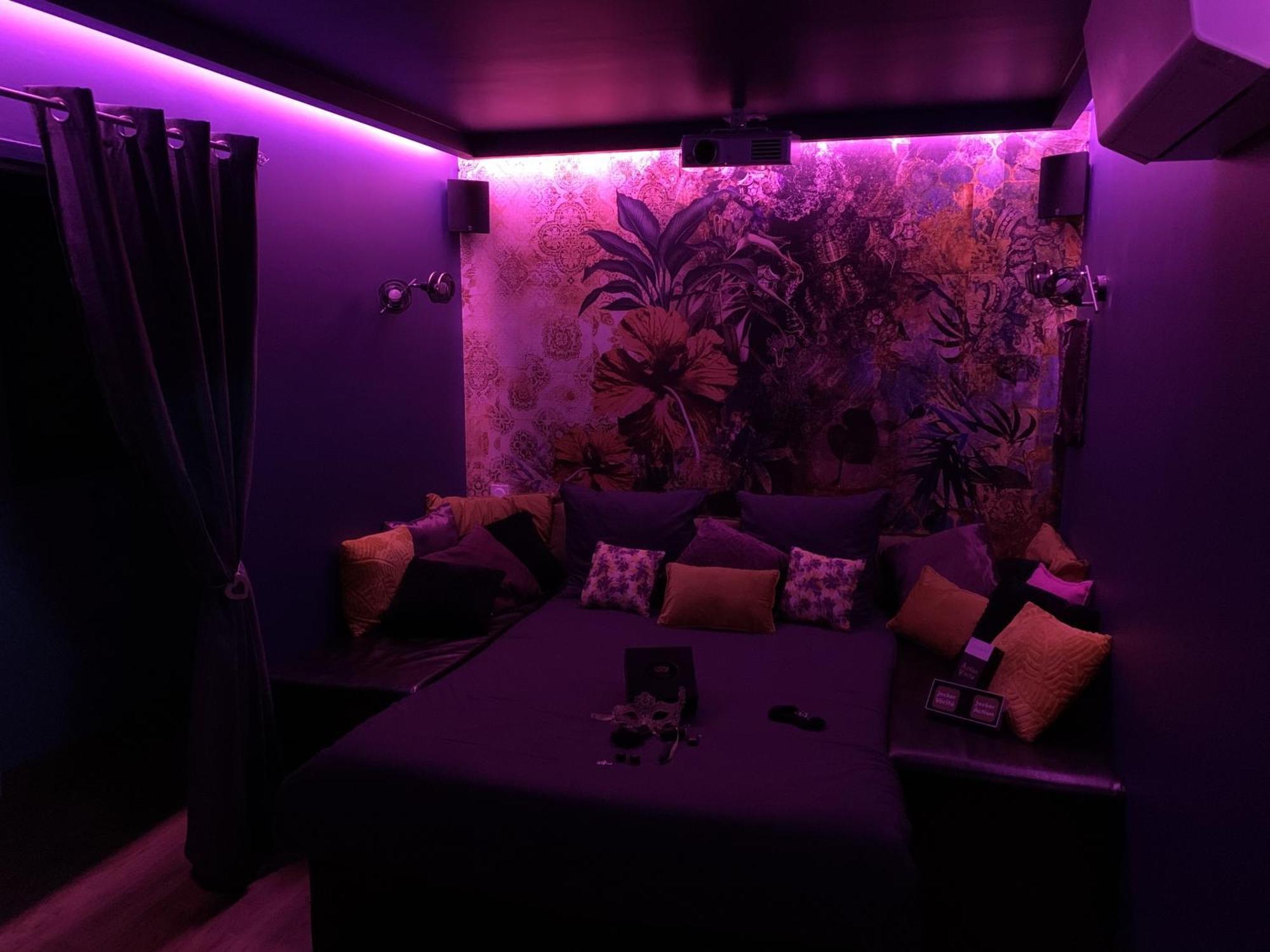 Bed and Breakfast Les Volets Violets Саль Номер фото