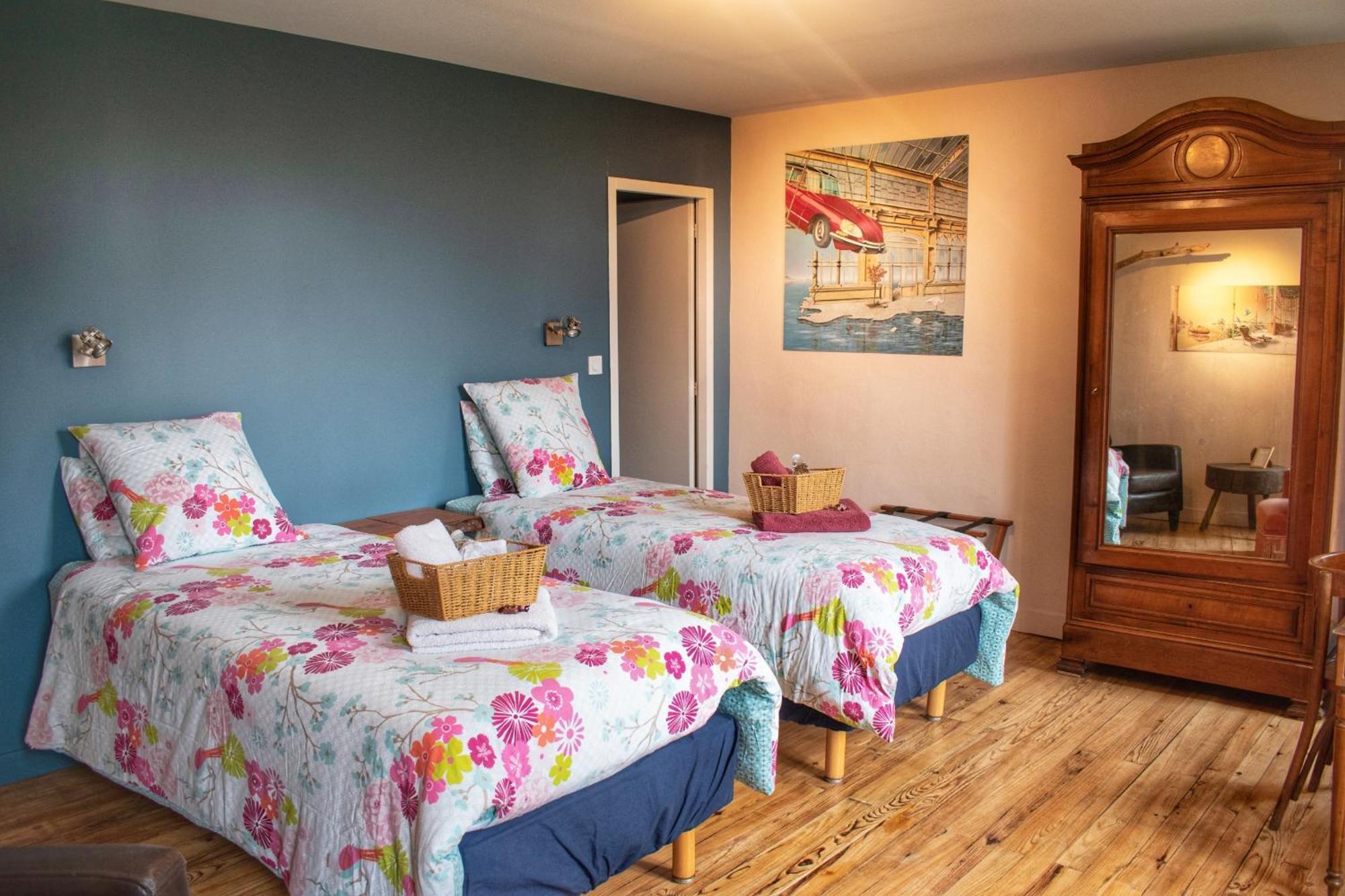 Bed and Breakfast Les Volets Violets Саль Номер фото