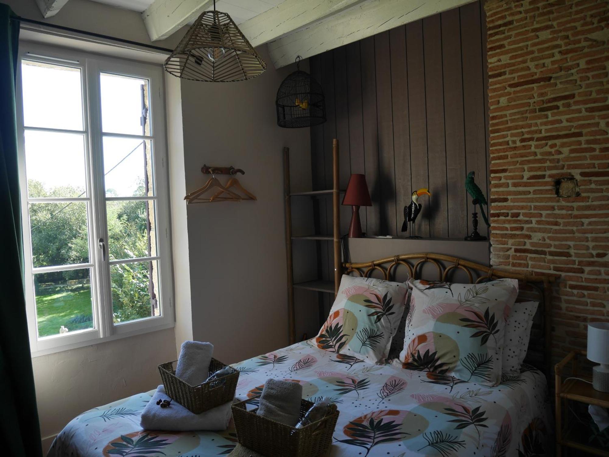 Bed and Breakfast Les Volets Violets Саль Номер фото